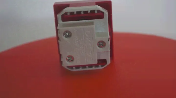 DKC 45x45 red